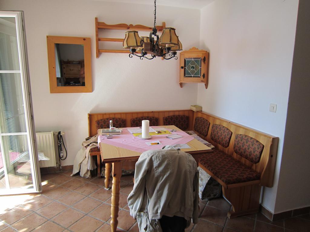 Seehaus Karantanien Am Ossiacher See Szoba fotó